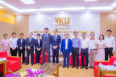 VKU tiếp và làm việc với Tập đoàn Ad-Sol Nissin nhằm tăng cường hợp tác nghiên cứu khoa học, đào tạo và tuyển dụng nguồn nhân lực chất lượng cao